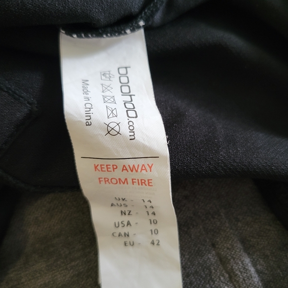 New never worn Boohoo one piece bathing suit black Size 10 - Picture 2 of 3